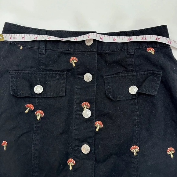 Mini Skirt Mushroom Embroidered Black Size Small Womens Cotton - Picture 3 of 7